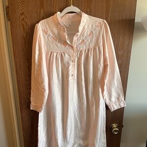 Vintage Barbizon floral silky embroidered nightgown Small petite